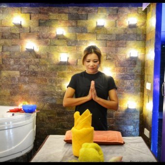 Golden Palm Spa Kharadi Pune